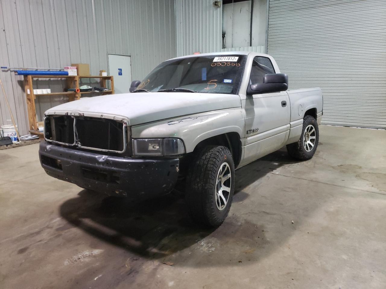 Photo 2 from auction – 1998 DODGE RAM 1500 with VIN 1B7HC16X5WS680866