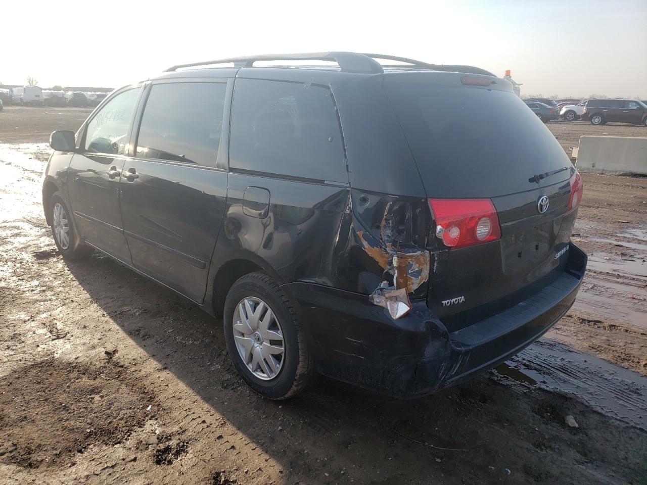 Photo 3 from auction – 2008 TOYOTA SIENNA VAN with VIN 5TDZK23C68S179835