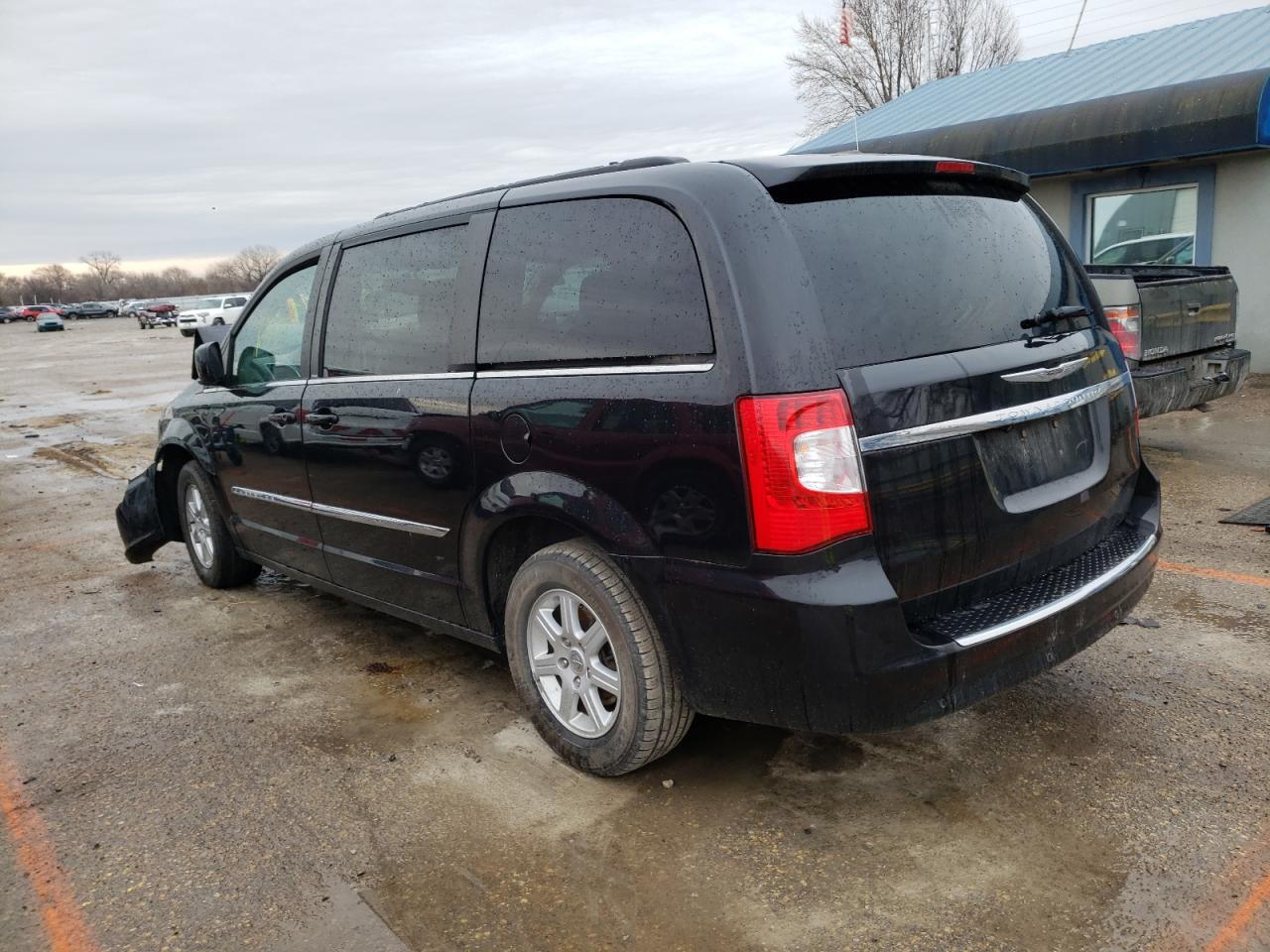 Photo 3 from auction – 2012 CHRYSLER TOWN & COU with VIN 2C4RC1BG9CR119187