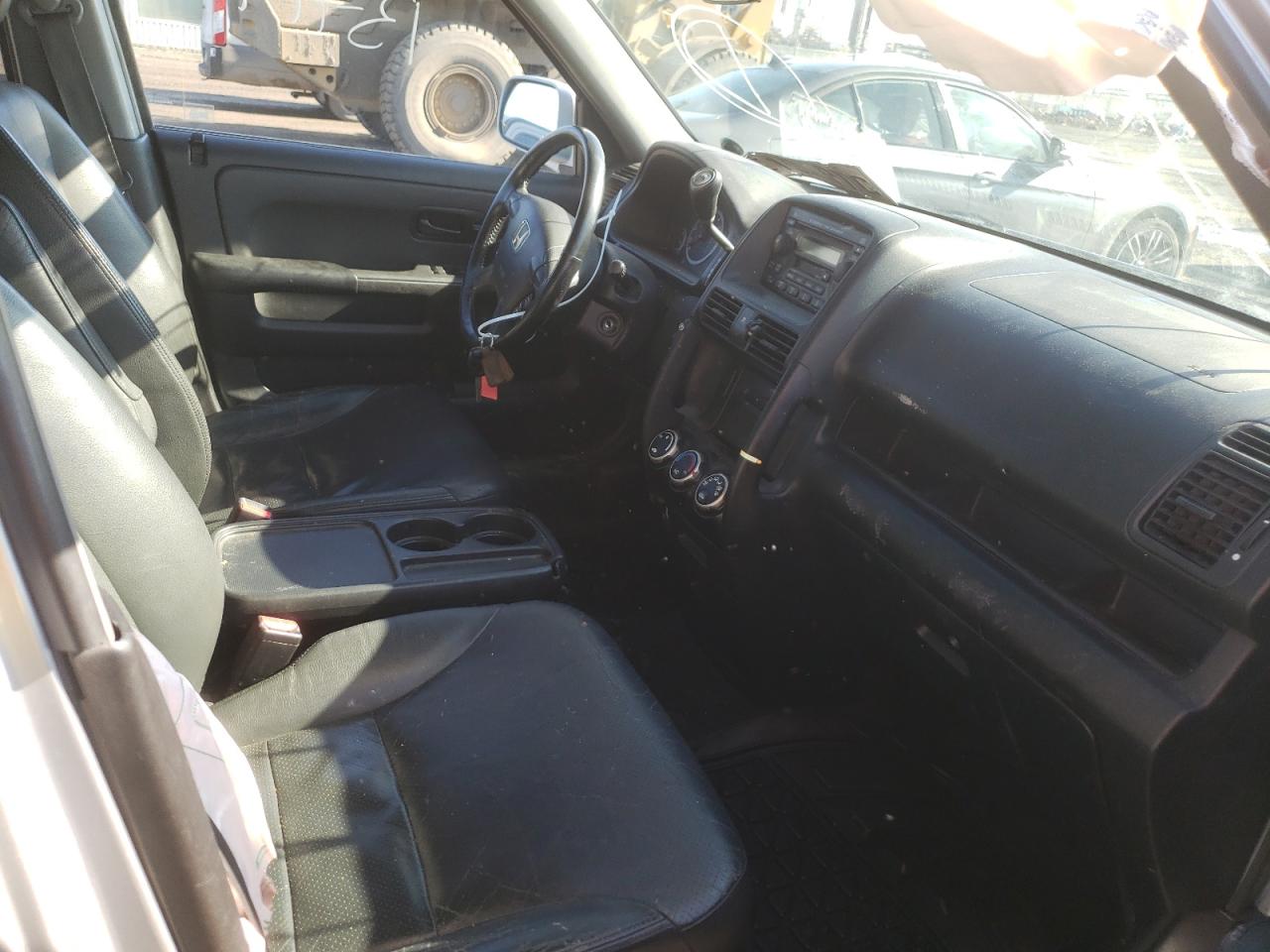Photo 5 from auction – 2005 HONDA CR-V SE with VIN JHLRD78935C803790