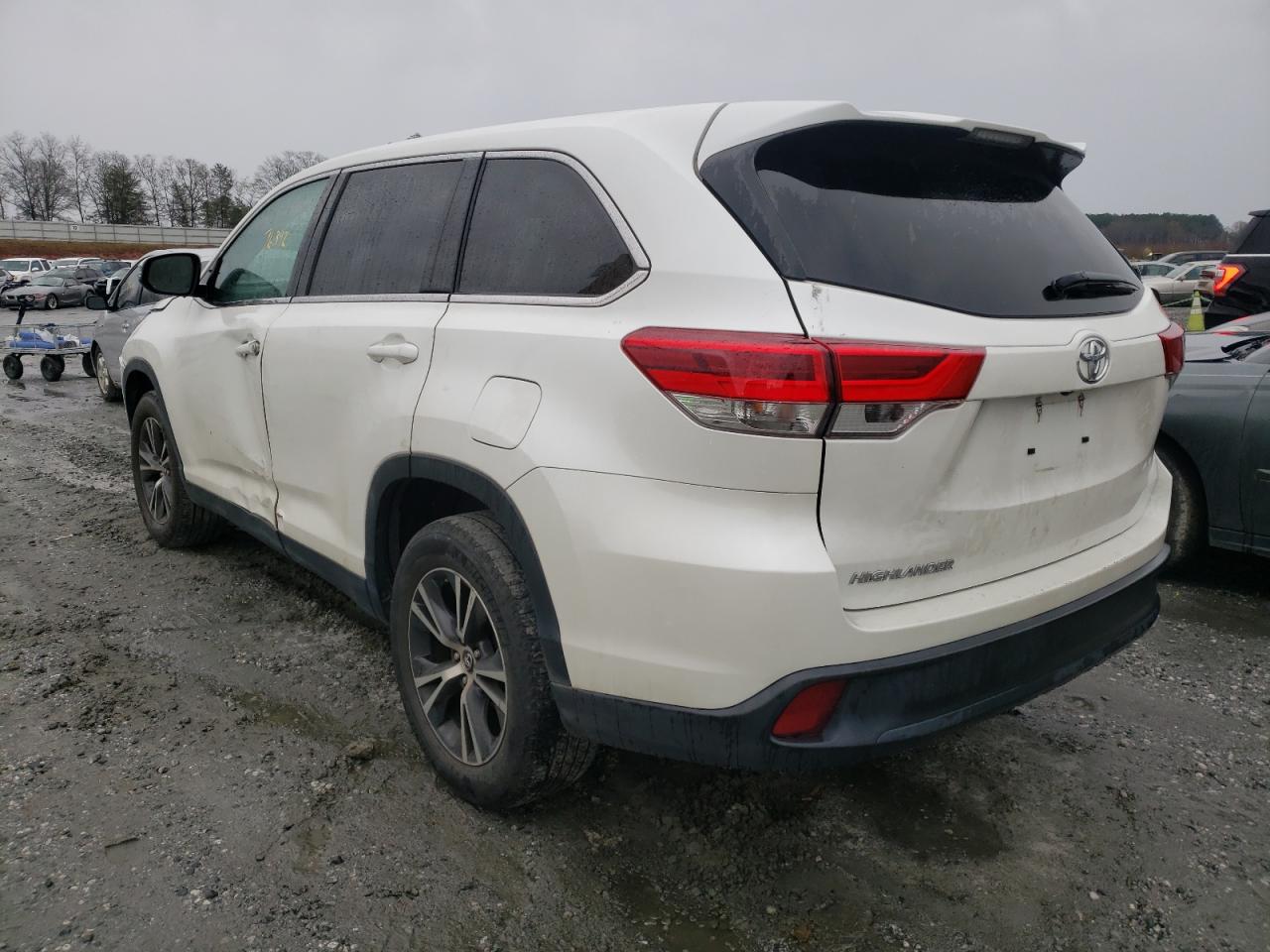 Photo 3 from auction – 2019 TOYOTA HIGHLANDER with VIN 5TDZZRFH5KS304407