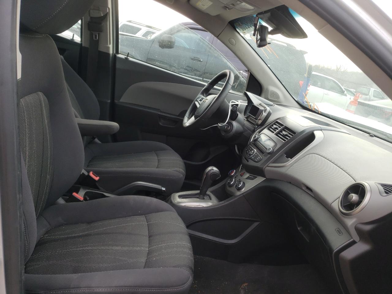 Photo 5 from auction – 2013 CHEVROLET SONIC LT with VIN 1G1JC5SH3D4218422