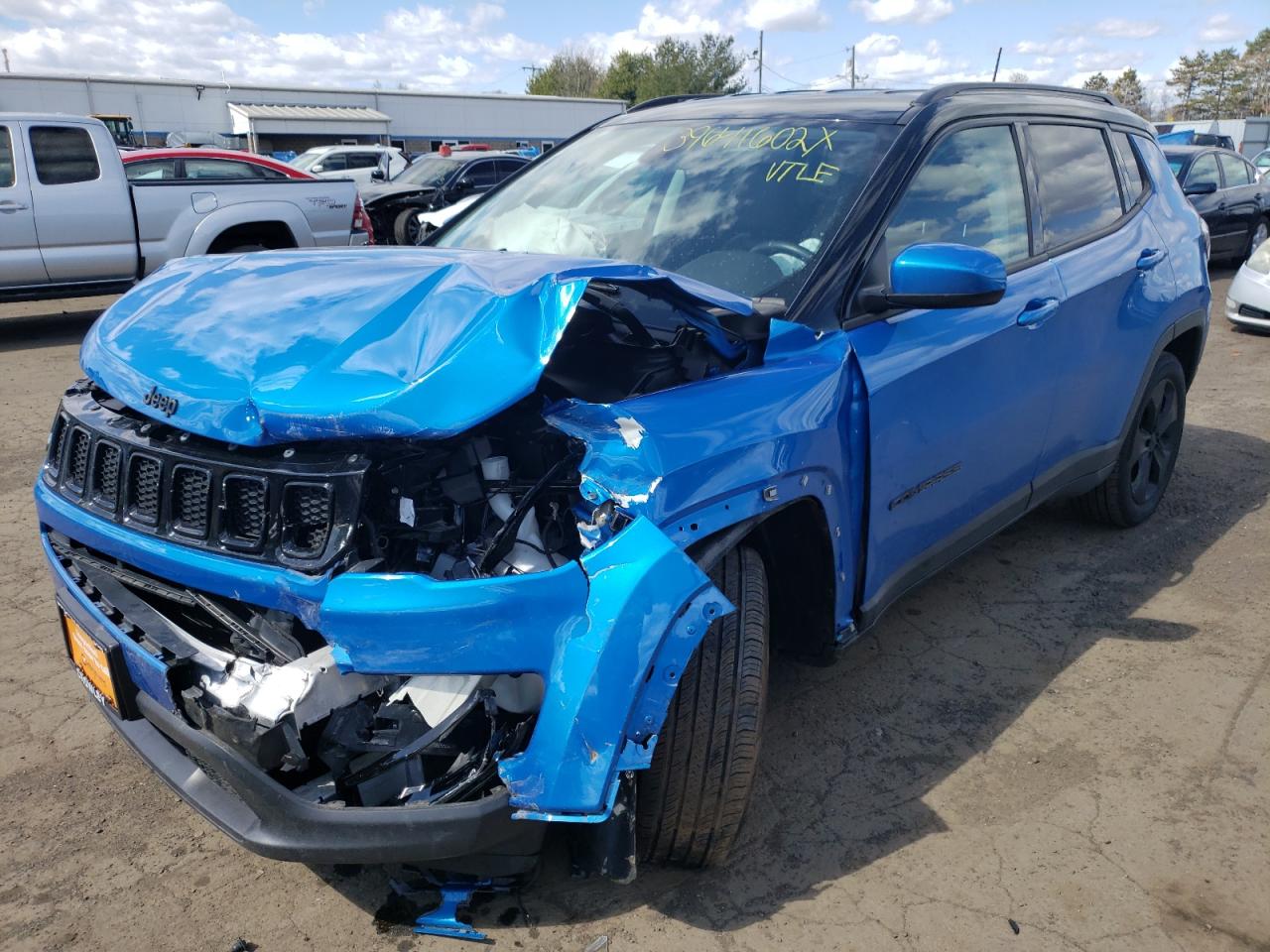 Photo 2 from auction – 2018 JEEP COMPASS LA with VIN 3C4NJDBBXJT326014