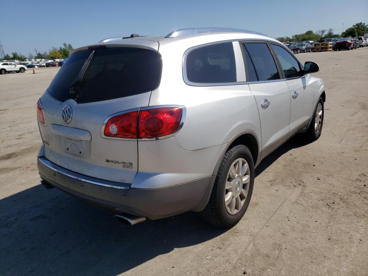 Photo 4 from auction – 2009 BUICK ENCLAVE CX with VIN 5GAEV23D39J171285