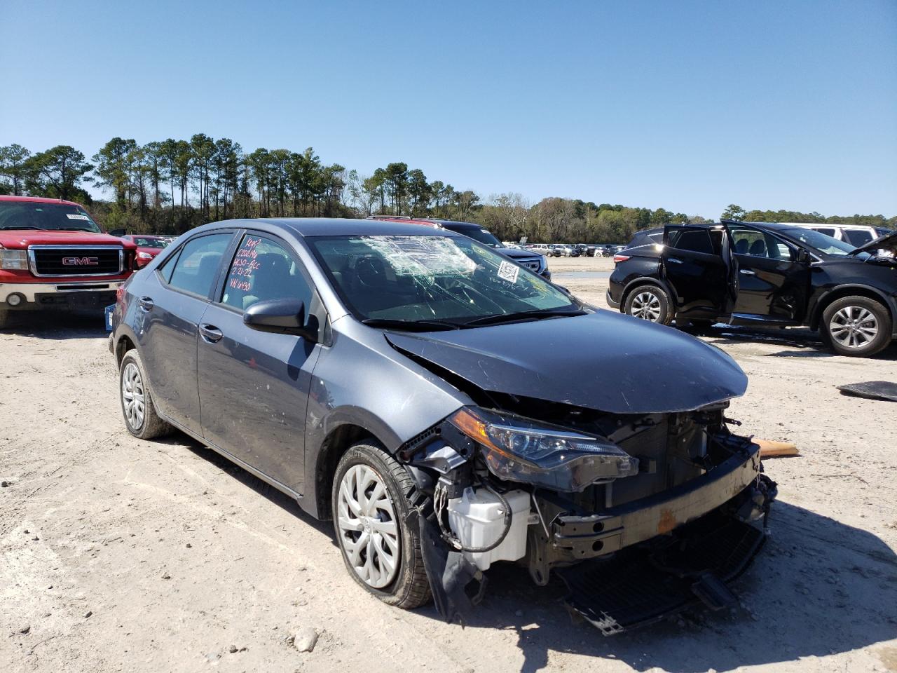 TOYOTA COROLLA L 2019 with VIN 5YFBURHEXKP936430 - Photo from auction