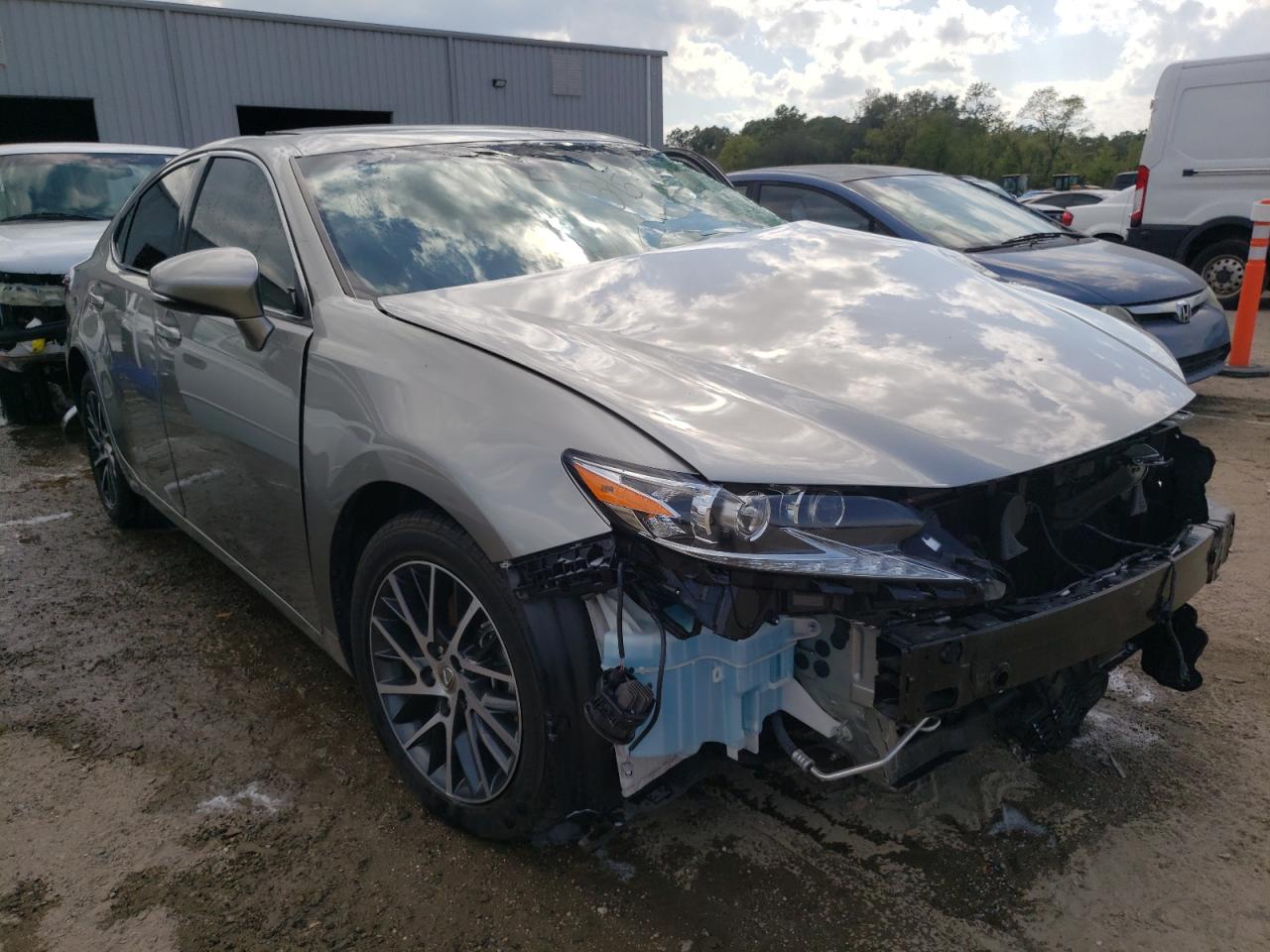 LEXUS ES 350 2016 with VIN 58ABK1GG4GU029939 - Photo from auction