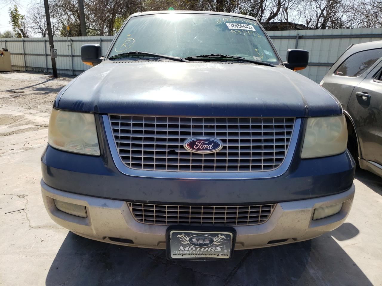 Photo 9 from auction – 2005 FORD EXPEDITION with VIN 1FMPU17585LA73452
