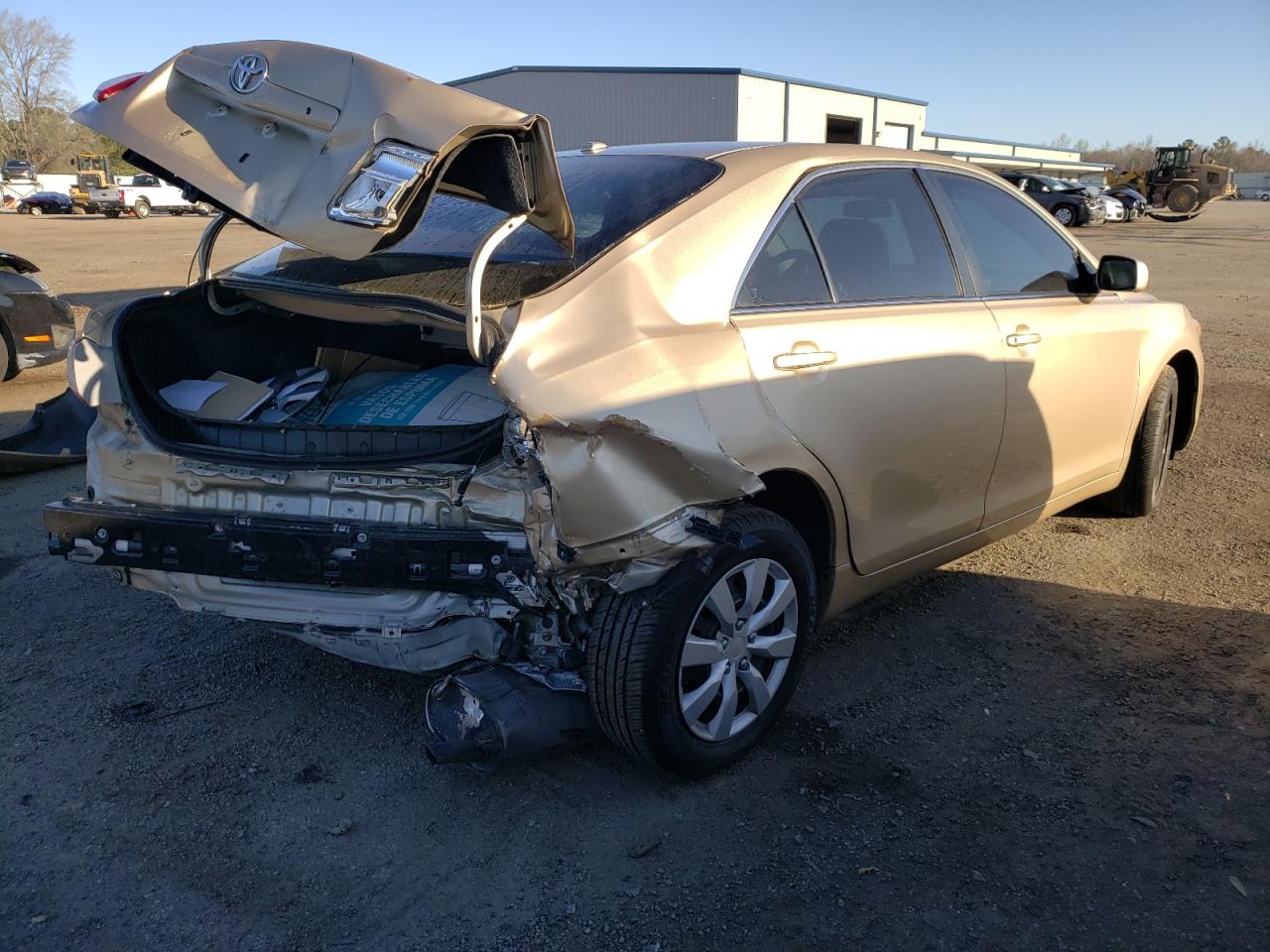 Foto 4 de la subasta – 2011 TOYOTA CAMRY BASE con VIN 4T1BF3EK2BU698380