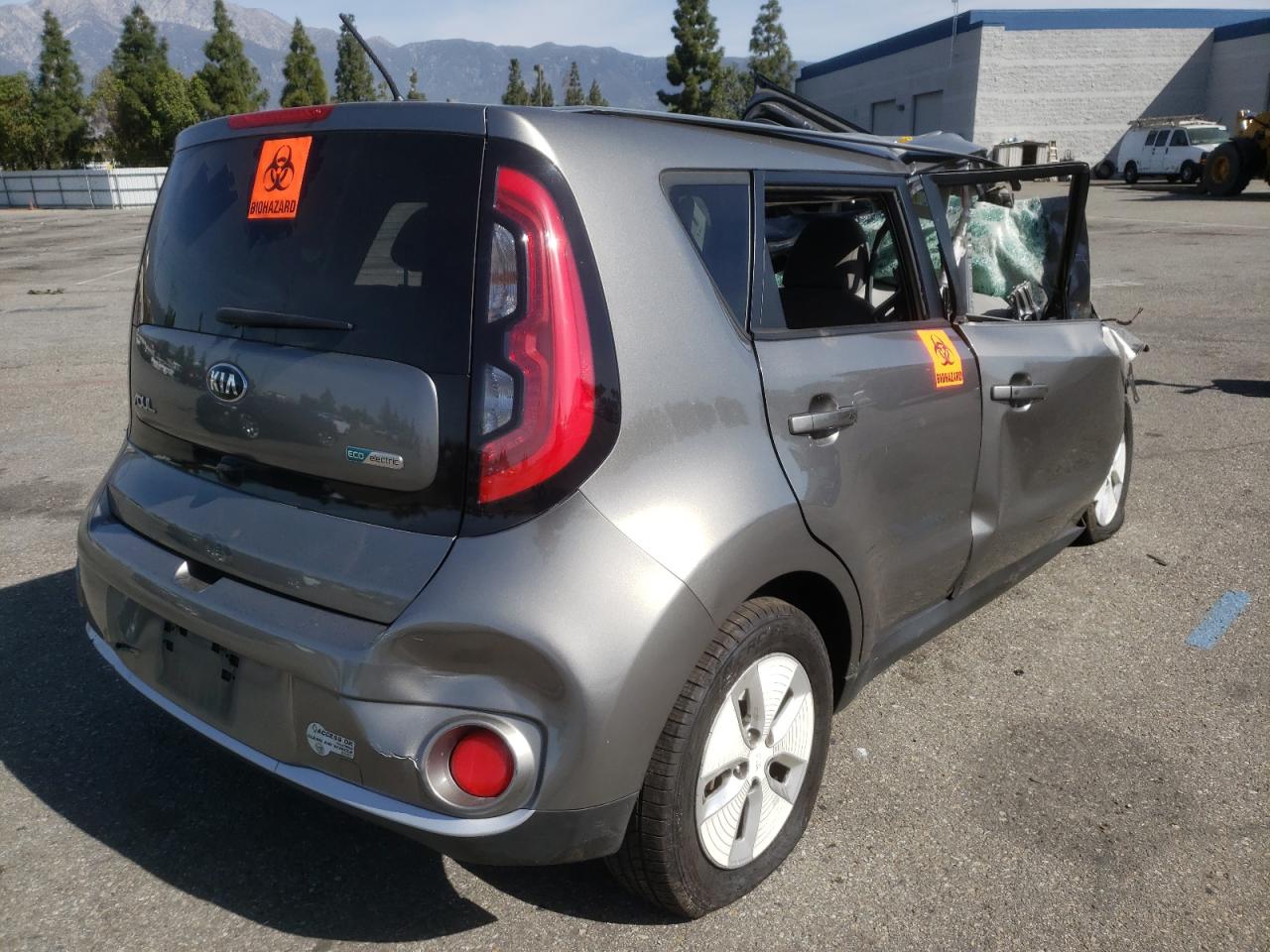 Photo 4 from auction – 2016 KIA SOUL EV with VIN KNDJP3AEXG7004926