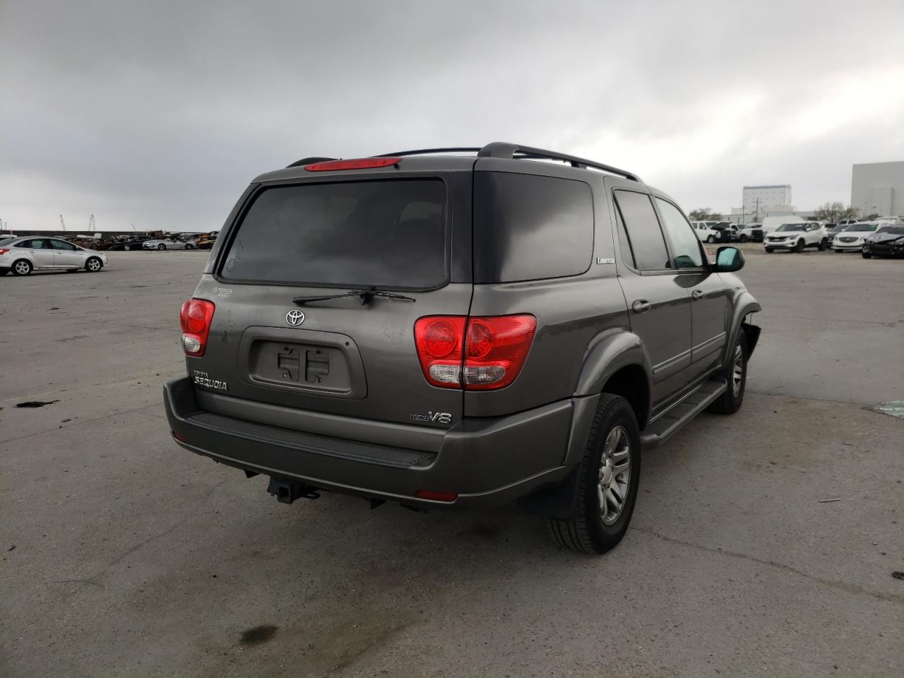 Photo 4 from auction – 2005 TOYOTA SEQUOIA LI with VIN 5TDZT38A75S257593