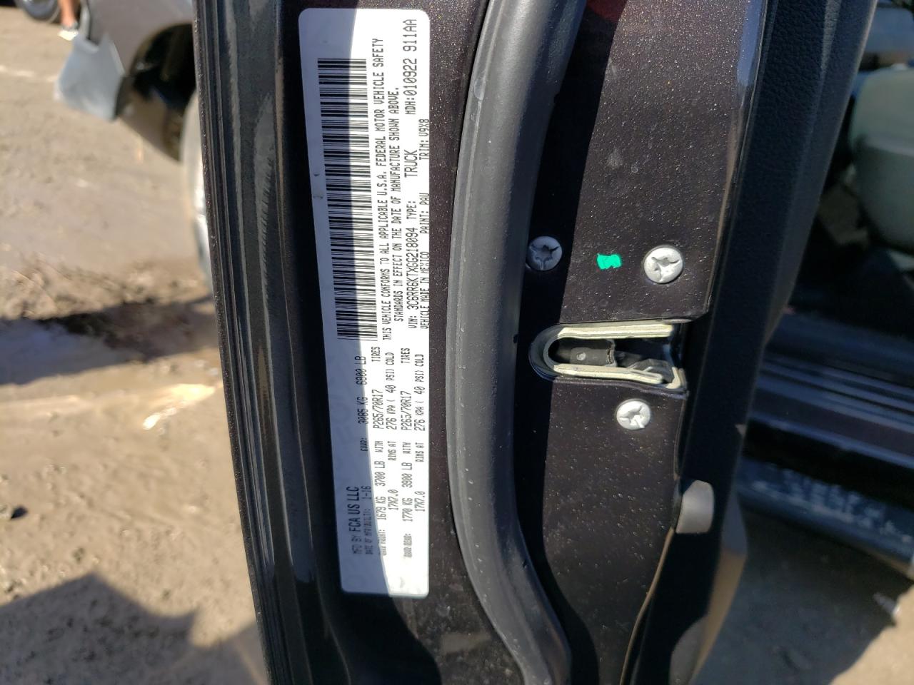 Photo 10 from auction – 2016 RAM 1500 ST with VIN 3C6RR6KTXGG218094