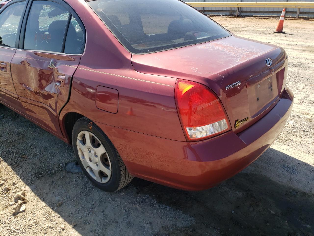 Photo 9 from auction – 2003 HYUNDAI ELANTRA with VIN KMHDN45D73U647526