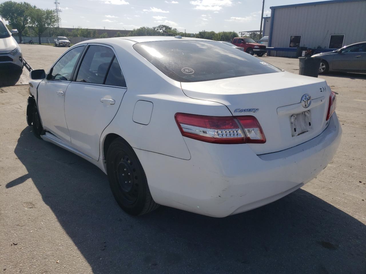 Photo 3 from auction – 2011 TOYOTA CAMRY BASE with VIN 4T1BF3EK7BU637834