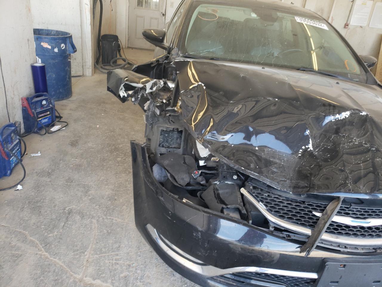 Photo 9 from auction – 2015 CHRYSLER 200 C with VIN 1C3CCCEG4FN512310