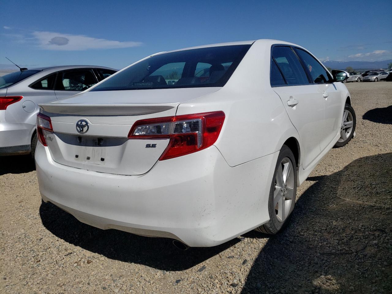 Photo 4 from auction – 2014 TOYOTA CAMRY L with VIN 4T1BF1FK6EU728973