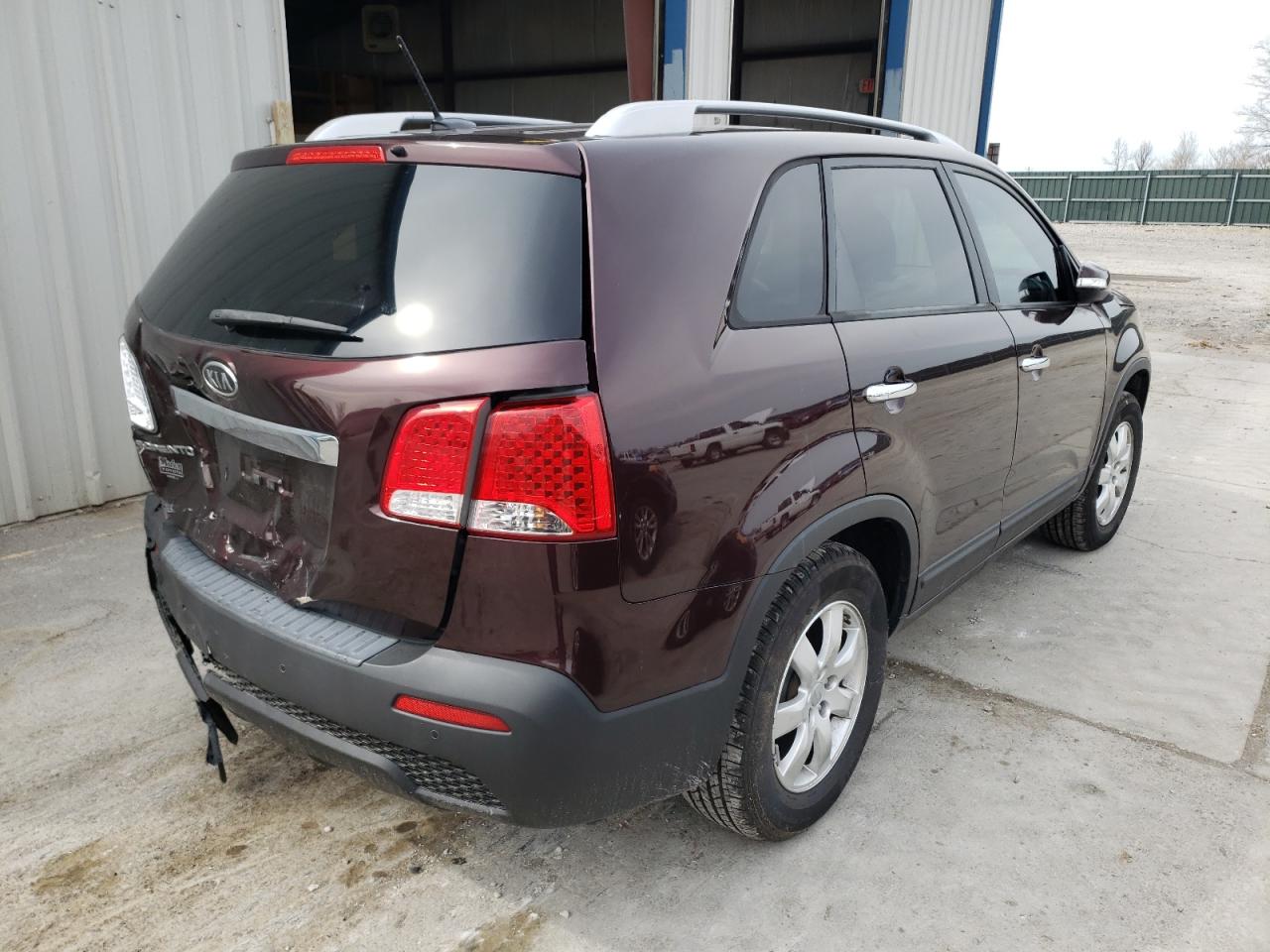 Photo 4 from auction – 2012 KIA SORENTO BA with VIN 5XYKT4A61CG222037