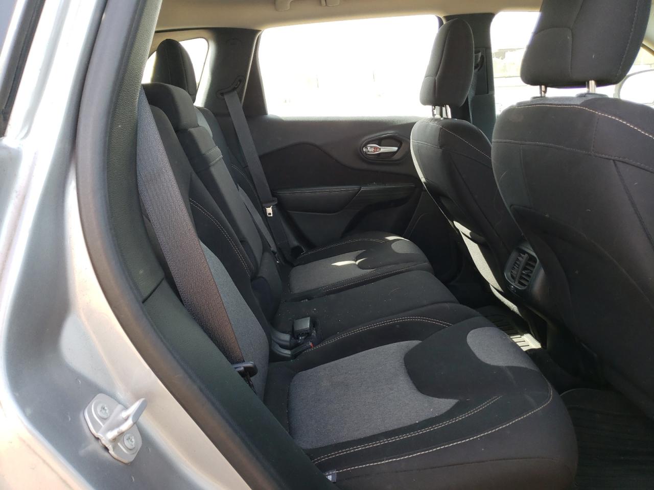 Photo 6 from auction – 2016 JEEP CHEROKEE S with VIN 1C4PJMAB2GW305560