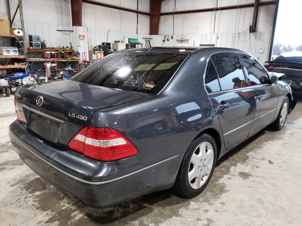 Photo 4 from auction – 2005 LEXUS LS 430 with VIN JTHBN36F755004482