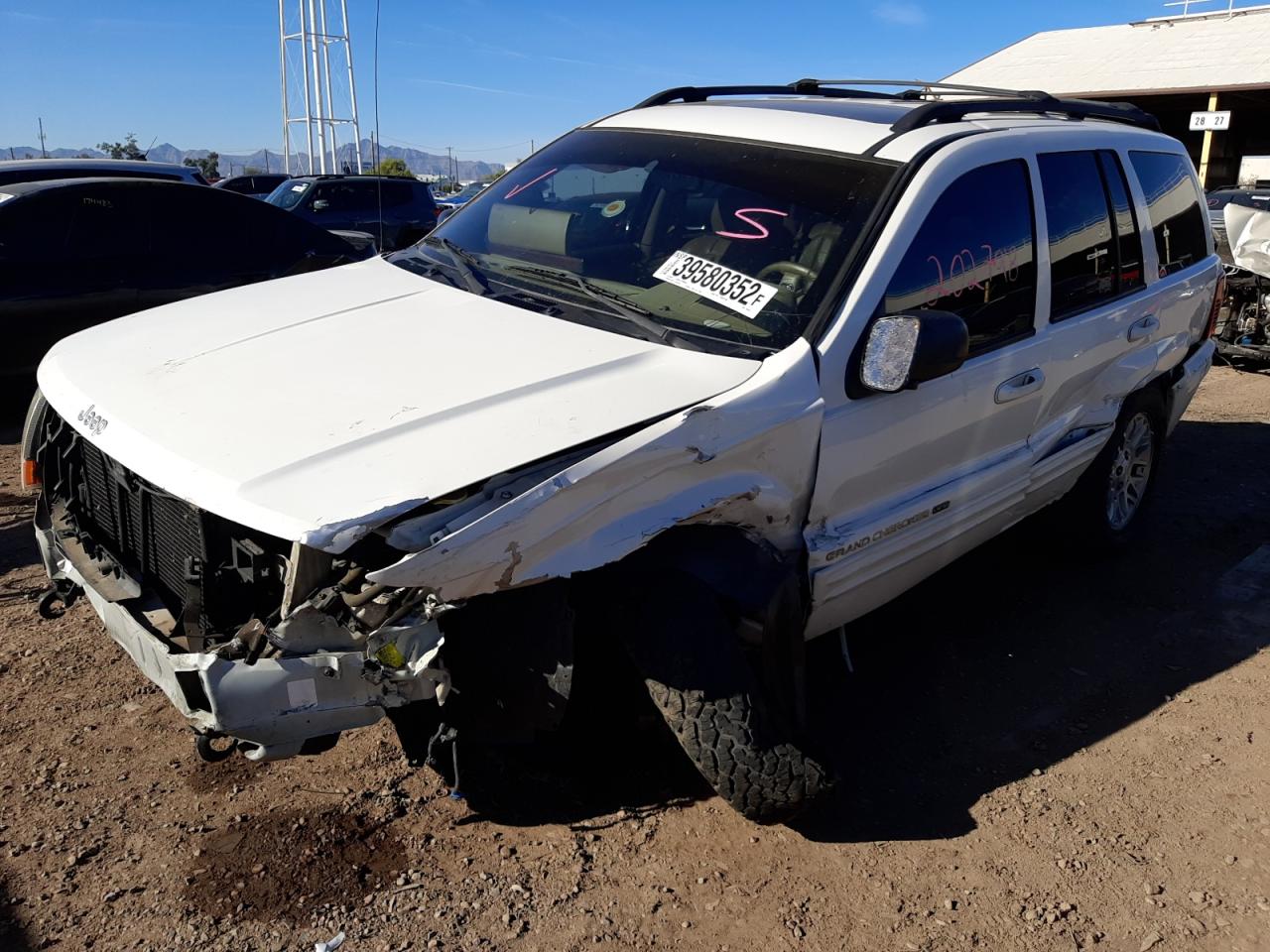 Photo 2 from auction – 2000 JEEP GRAND CHER with VIN 1J4GW58N2YC295567