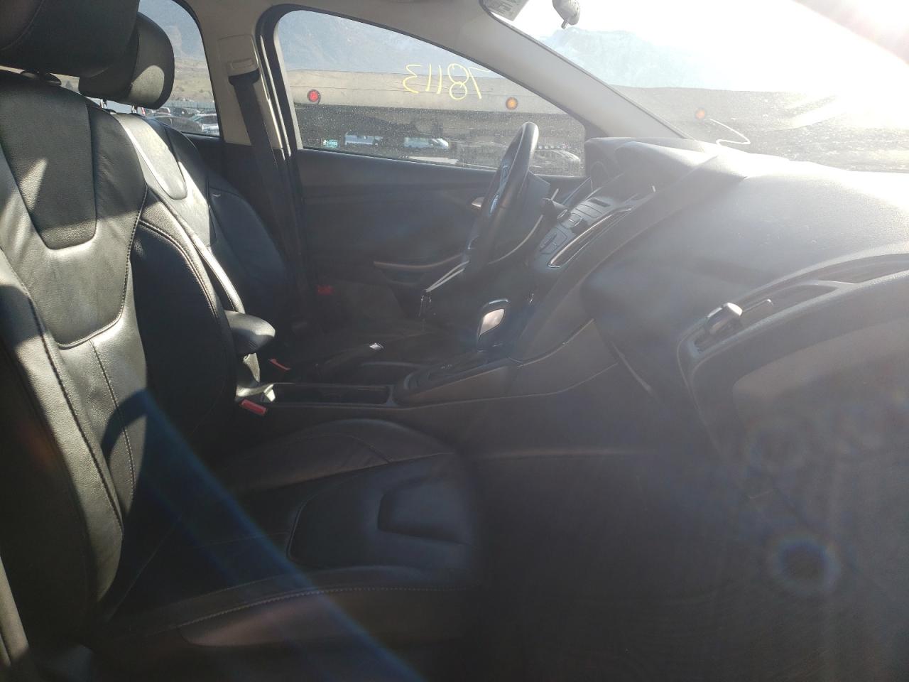 Photo 5 from auction – 2015 FORD FOCUS SE with VIN 1FADP3K25FL341145