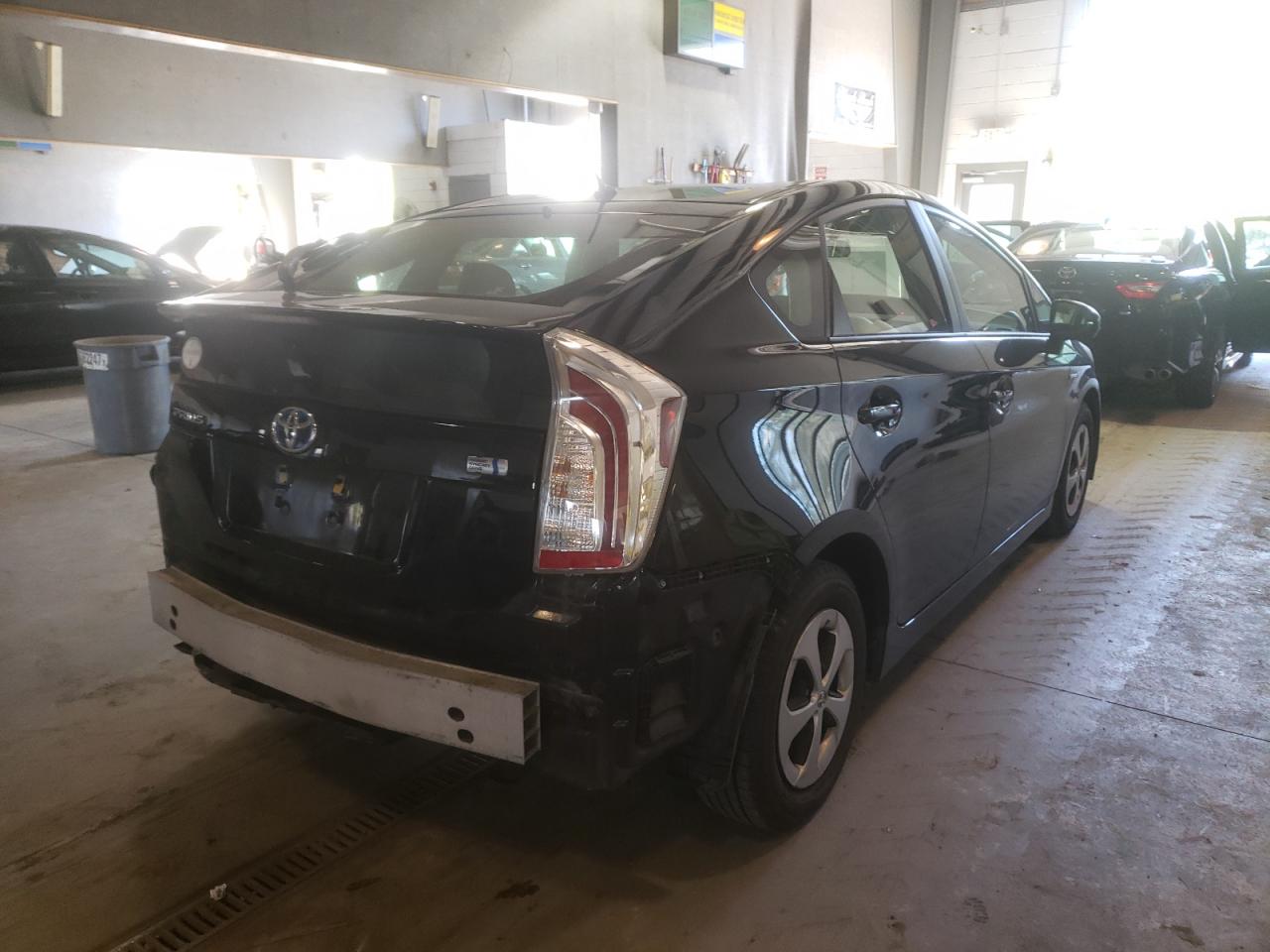 Photo 4 from auction – 2012 TOYOTA PRIUS with VIN JTDKN3DU6C5462658