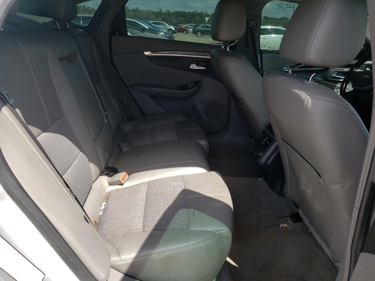 Photo 6 from auction – 2017 CHEVROLET IMPALA LT with VIN 2G1105SA6H9137199