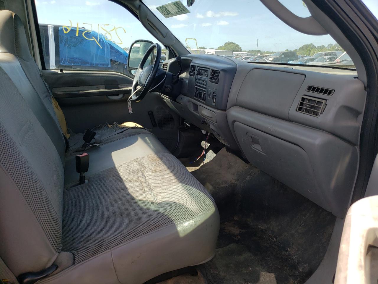 Photo 5 from auction – 2004 FORD 150 PU SCI with VIN 1FTSF30L74EC88546