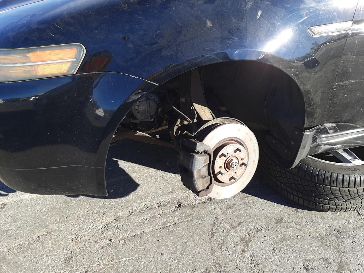 Photo 9 from auction – 2004 ACURA TL with VIN 19UUA66214A005509
