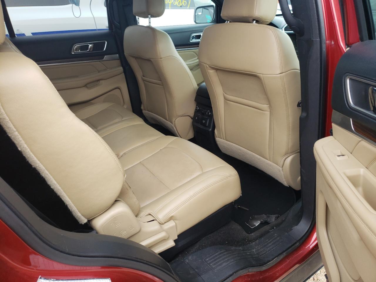 Photo 6 from auction – 2016 FORD EXPLORER L with VIN 1FM5K8F81GGA47708
