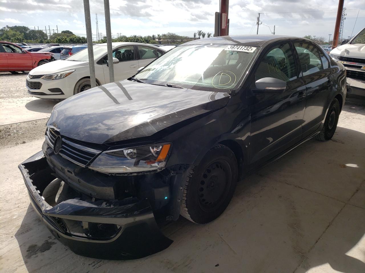 Photo 2 from auction – 2014 VOLKSWAGEN JETTA BASE with VIN 3VW2K7AJ3EM401630
