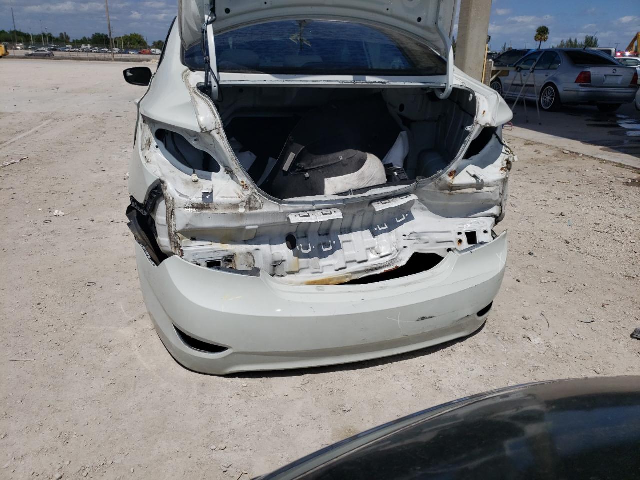 Photo 9 from auction – 2014 HYUNDAI ACCENT GLS with VIN KMHCT4AE1EU641756