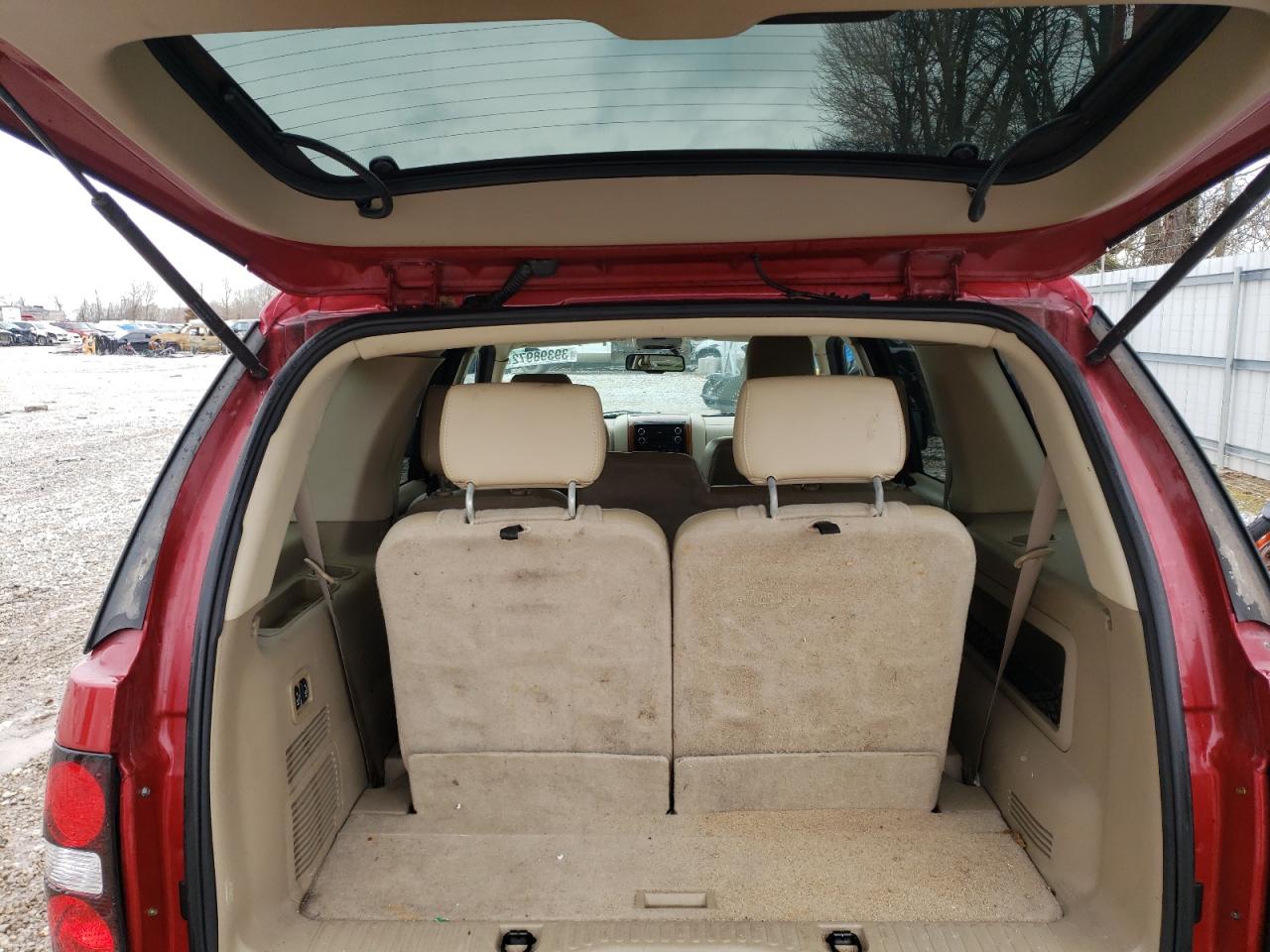 Photo 6 from auction – 2010 FORD EXPLORER E with VIN 1FMEU7EE7AUA30304