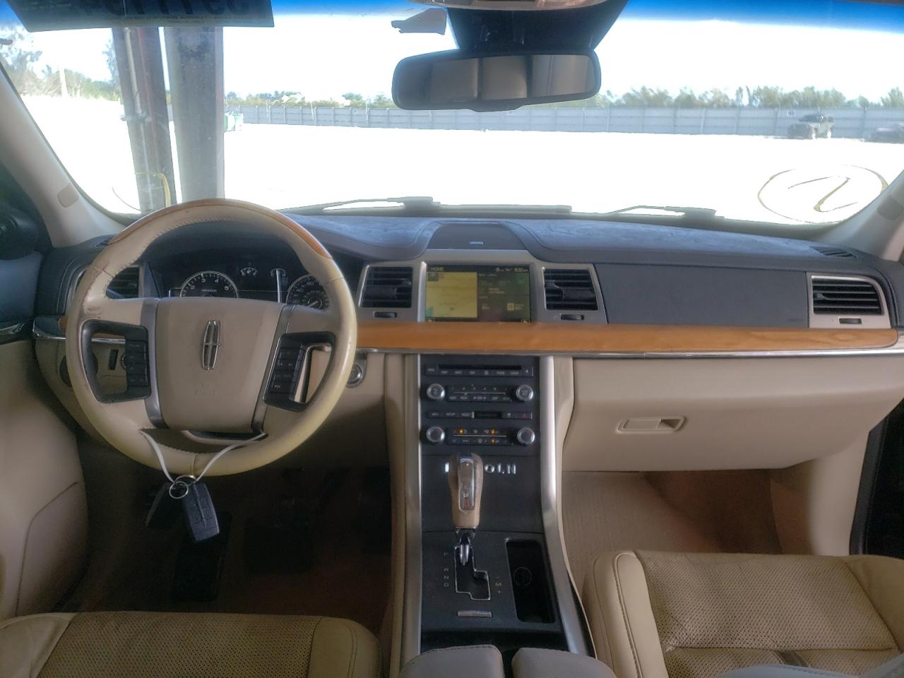 Photo 9 from auction – 2009 LINCOLN MKS with VIN 1LNHM93R59G631722