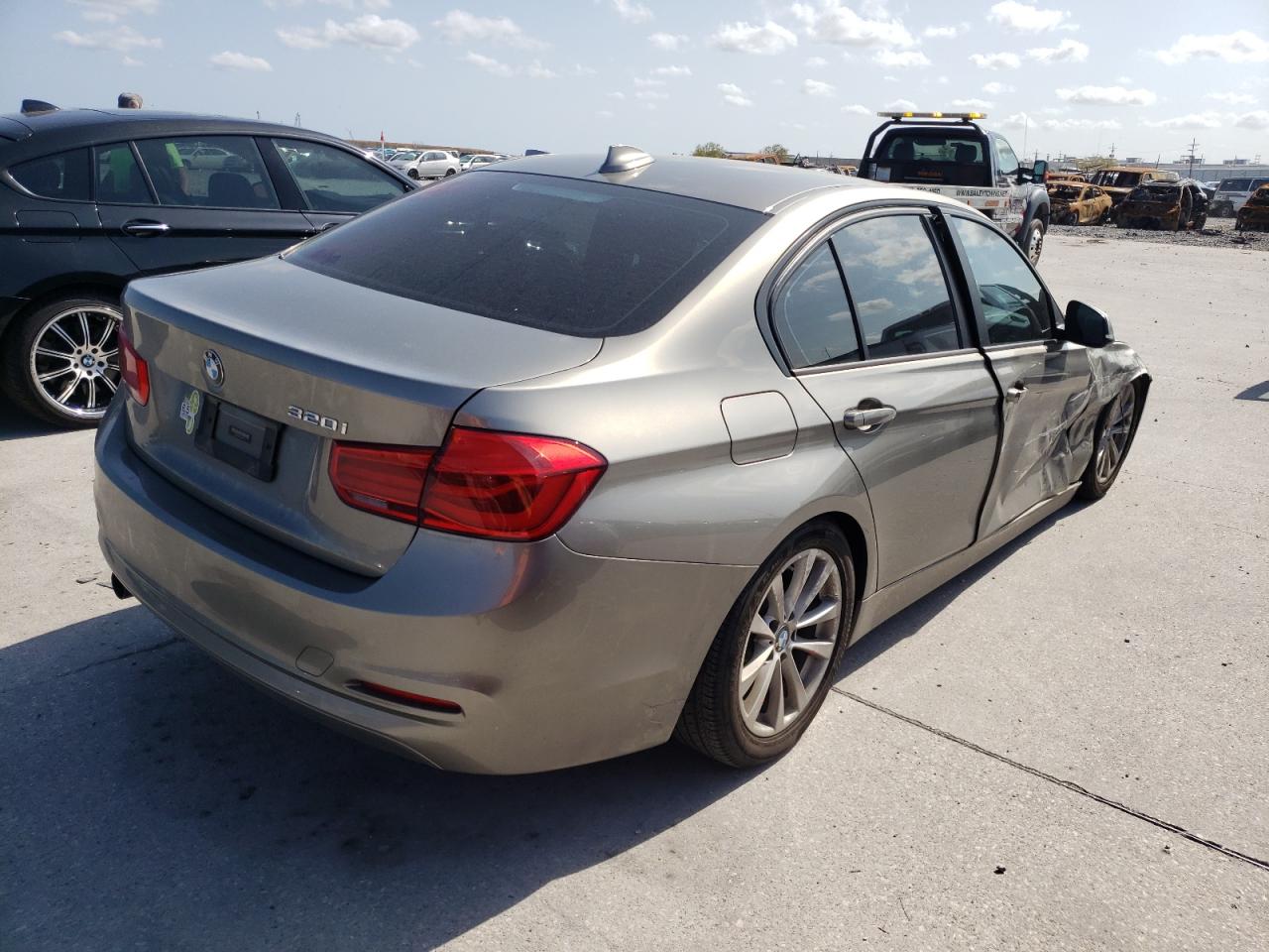 Photo 4 from auction – 2018 BMW 320 I with VIN WBA8A9C51JAH13545
