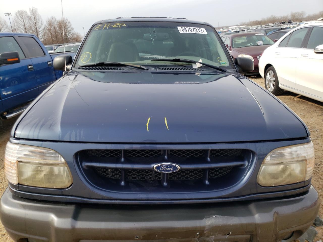 Photo 7 from auction – 2000 FORD EXPLORER X with VIN 1FMZU83P1YZC03498