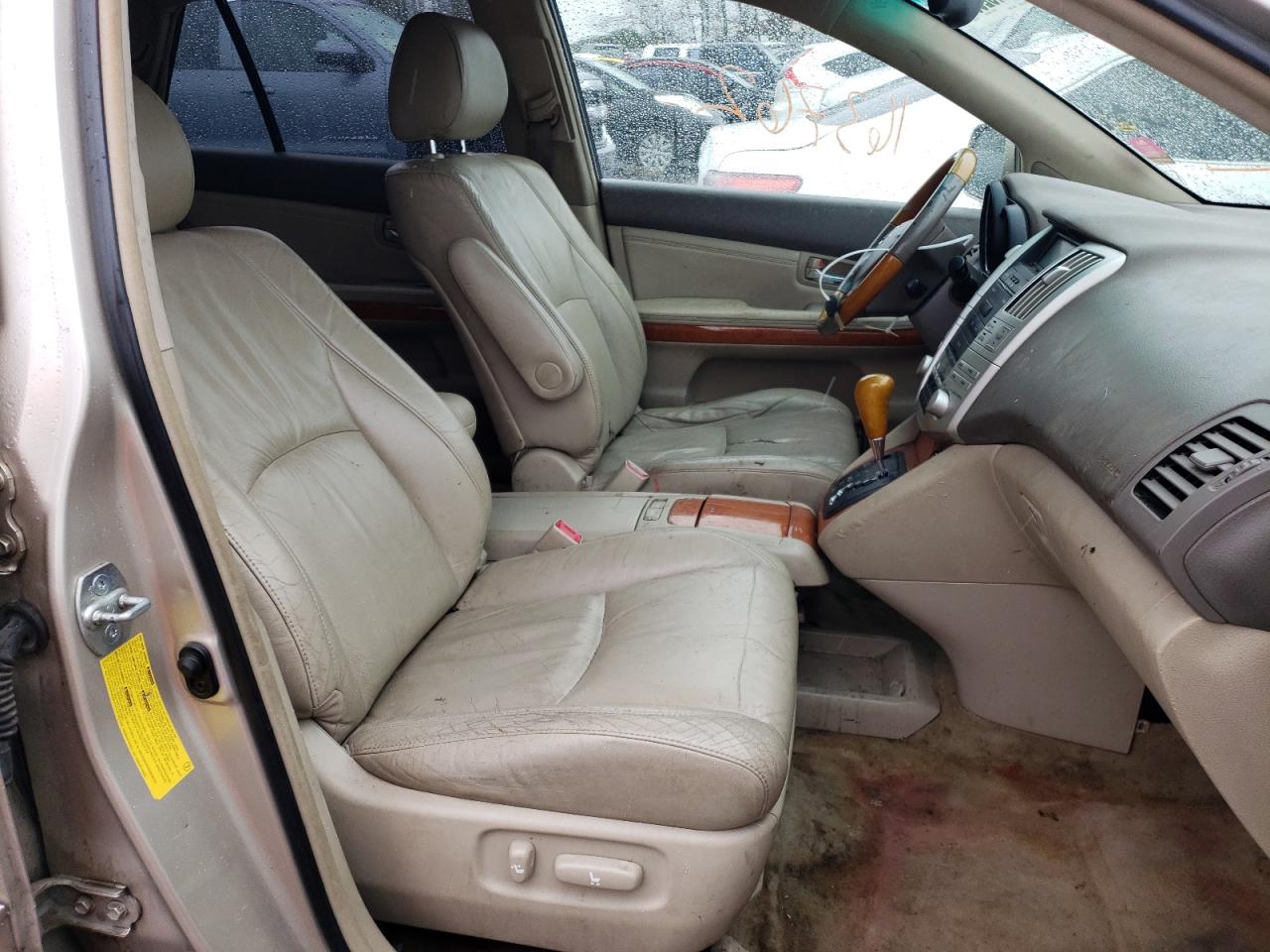 Photo 5 from auction – 2004 LEXUS RX 330 with VIN JTJGA31U740014740