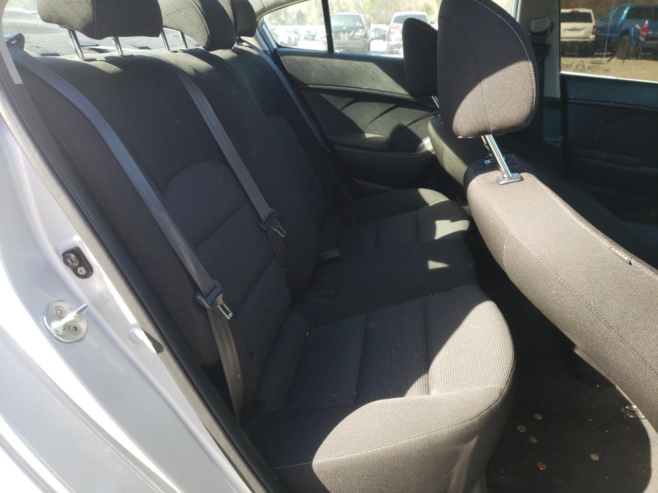 Photo 6 from auction – 2017 KIA FORTE LX with VIN 3KPFK4A7XHE063830