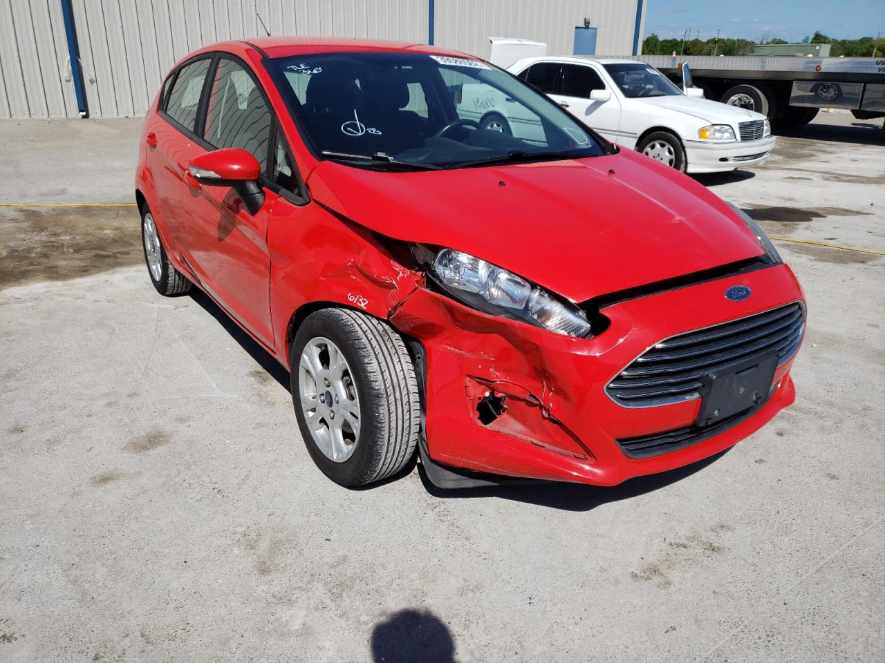 FORD FIESTA SE 2015 with VIN 3FADP4EJ9FM204992 - Photo from auction
