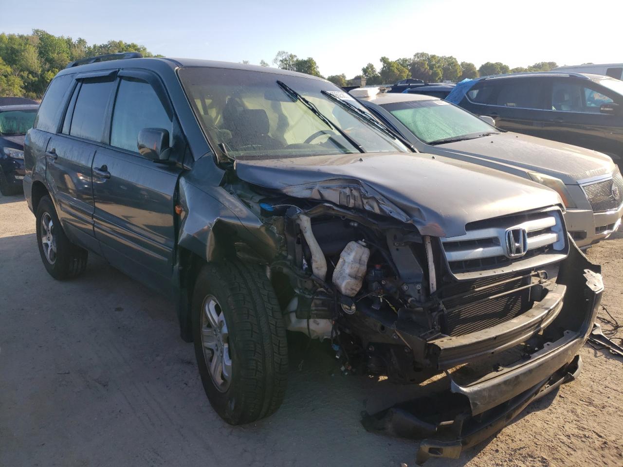 HONDA PILOT VP 2008 with VIN 5FNYF28218B013985 - Photo from auction