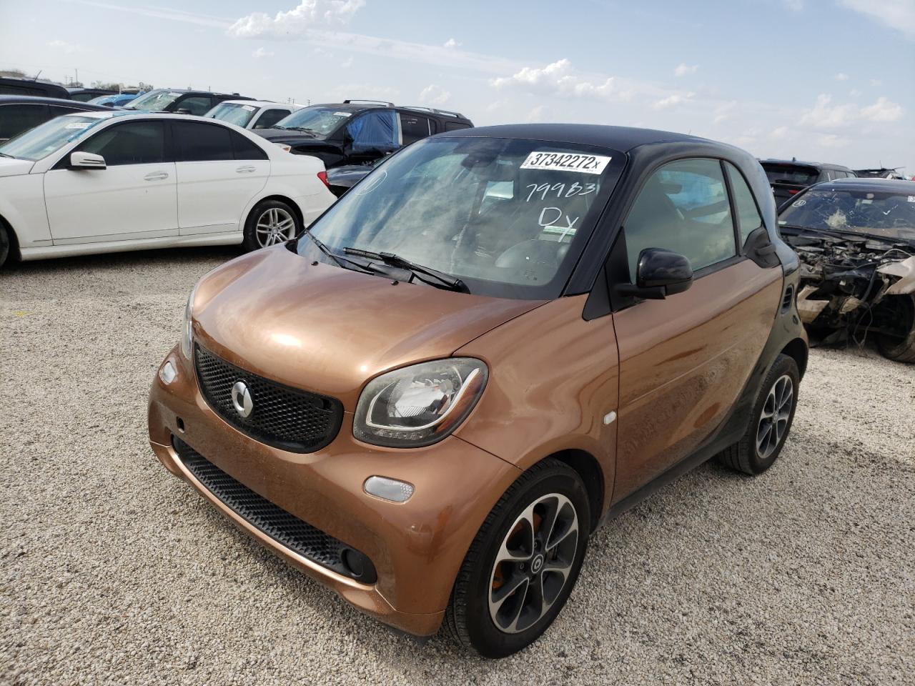 Photo 2 from auction – 2016 SMART FORTWO with VIN WMEFJ5DA4GK055140