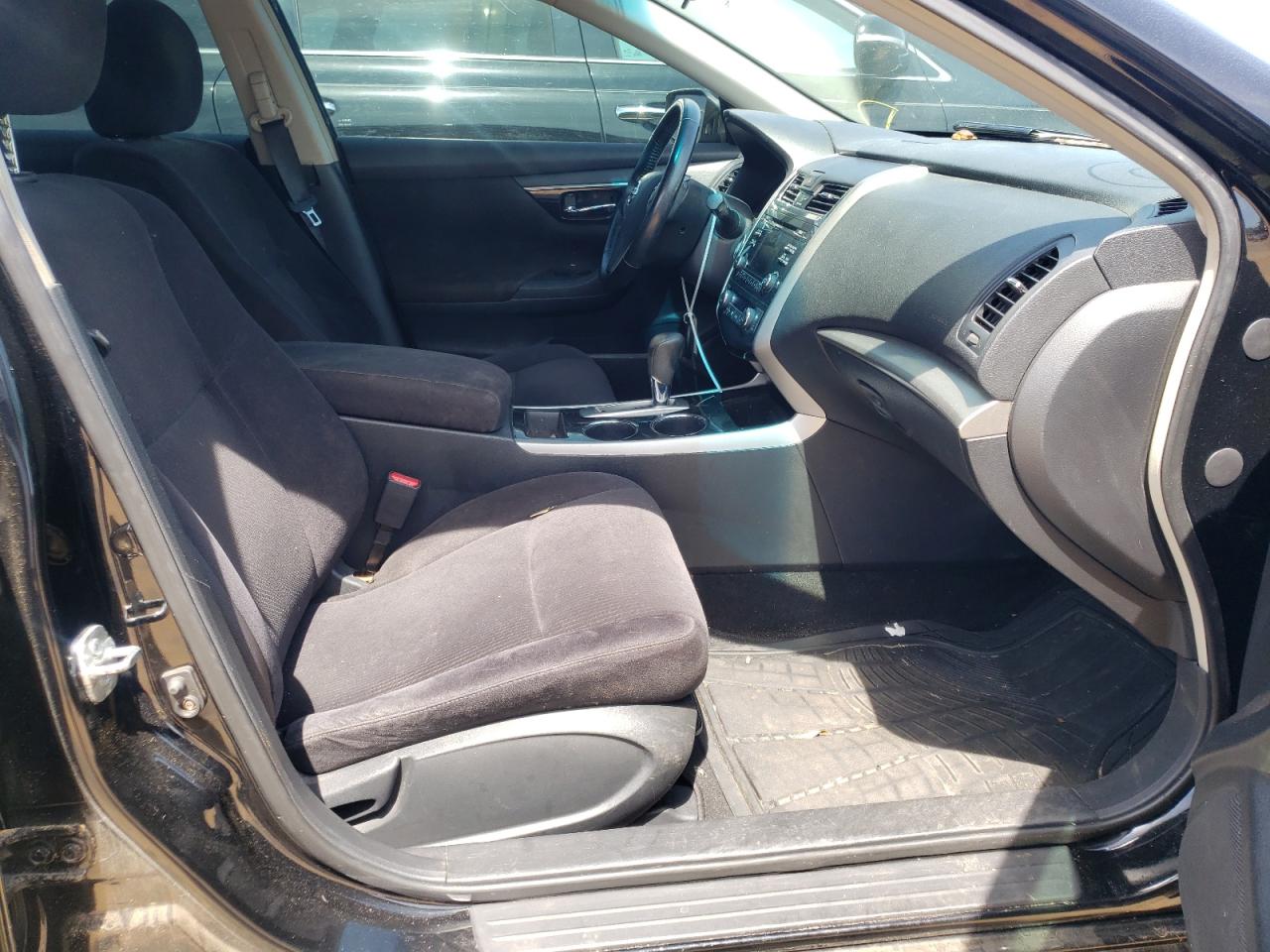 Foto 5 de la subasta – 2013 NISSAN ALTIMA 2.5 con VIN 1N4AL3AP1DC212733