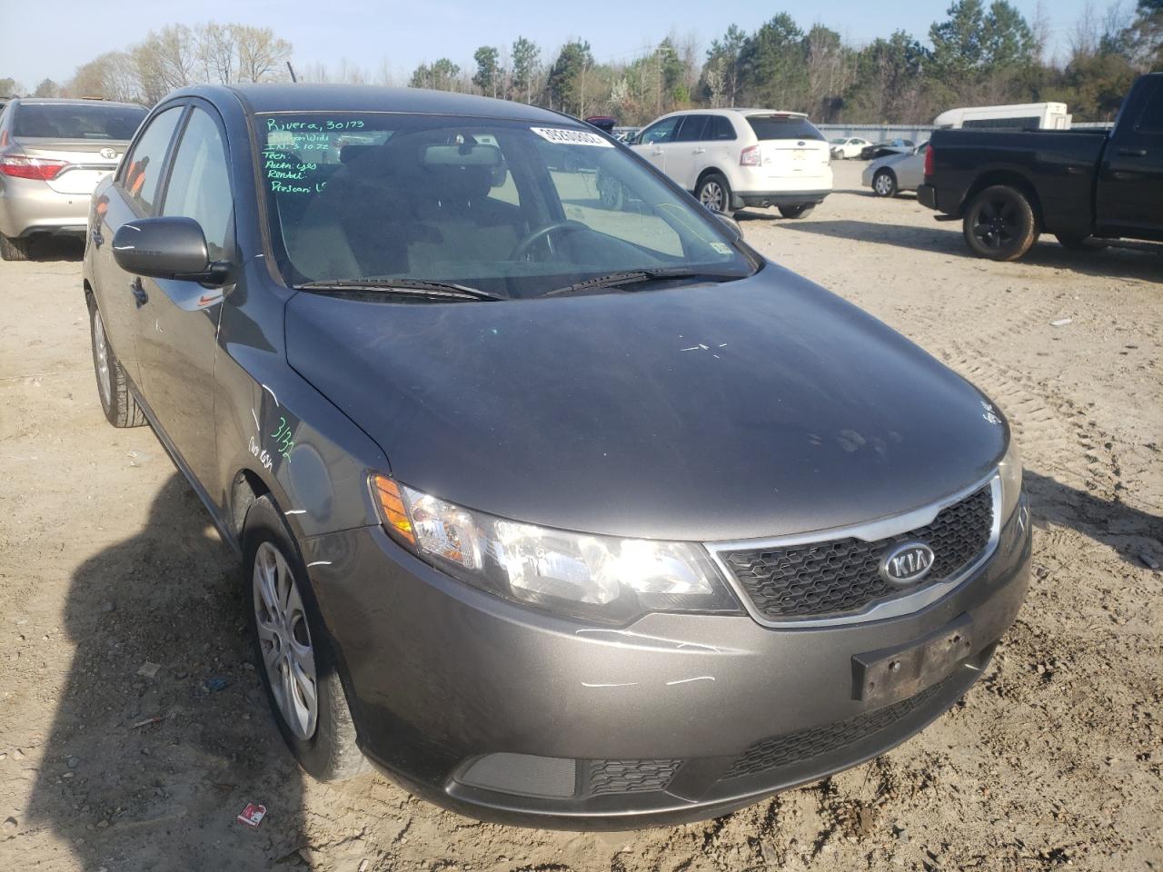 KIA FORTE EX 2013 with VIN KNAFU4A26D5730555 - Photo from auction