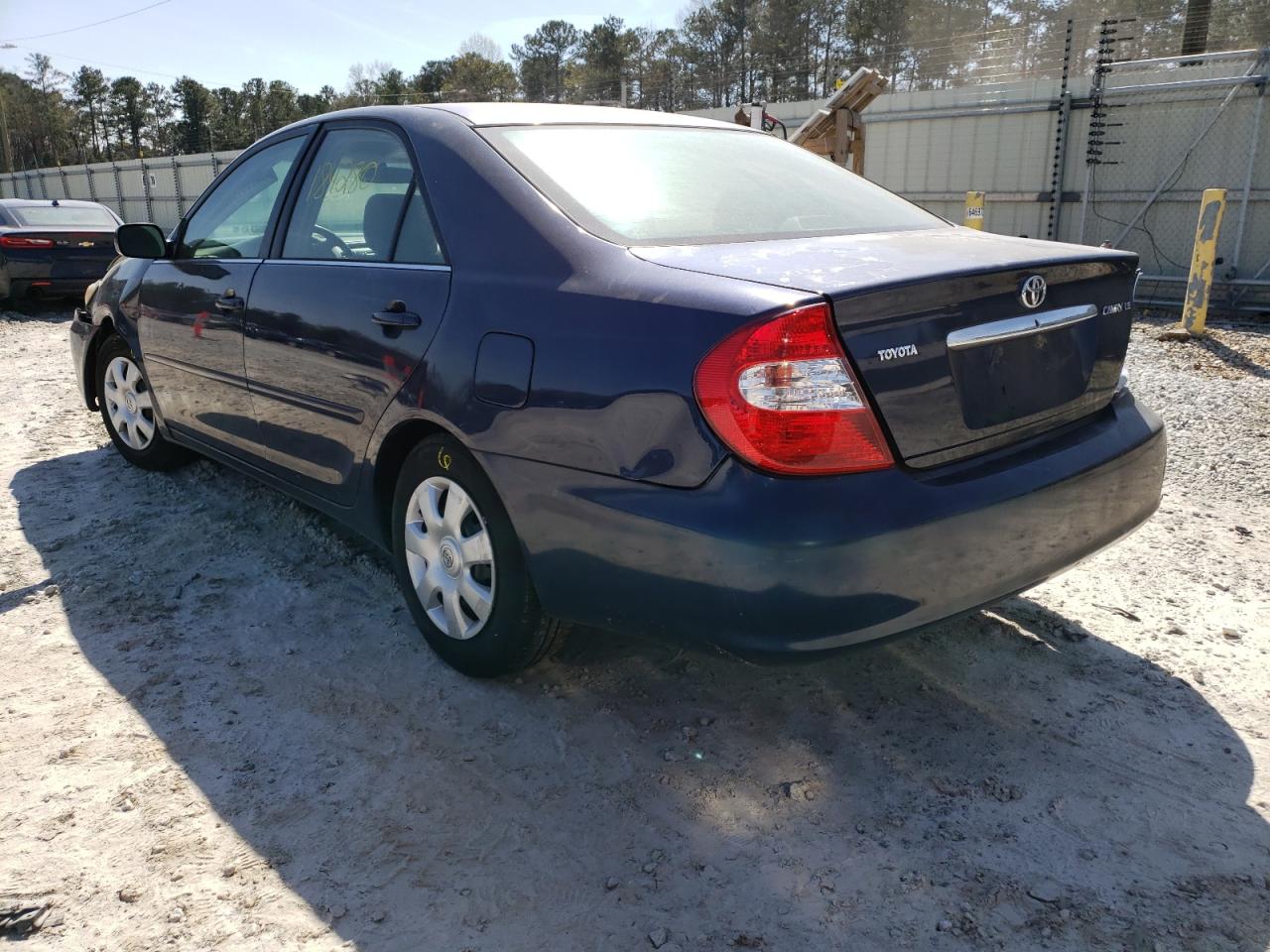 Photo 3 from auction – 2002 TOYOTA CAMRY LE with VIN 4T1BE32K92U590913