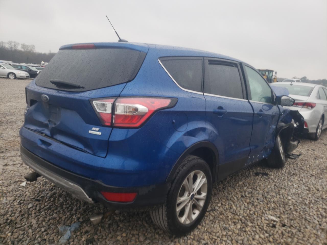 Photo 4 from auction – 2017 FORD ESCAPE SE with VIN 1FMCU0GD6HUE43294