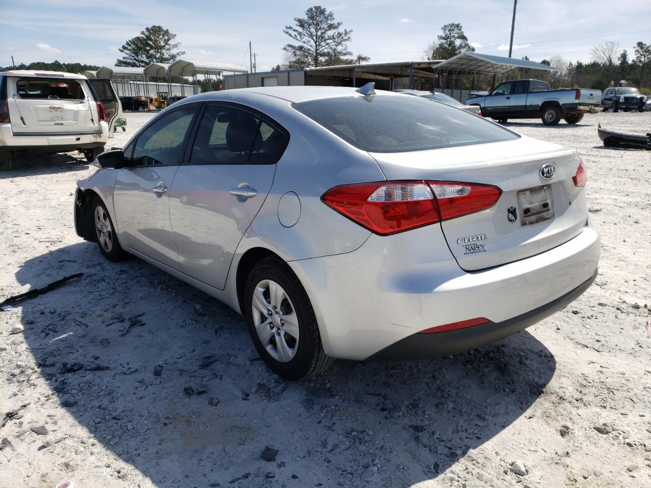 Photo 3 from auction – 2015 KIA FORTE LX with VIN KNAFK4A63F5420407