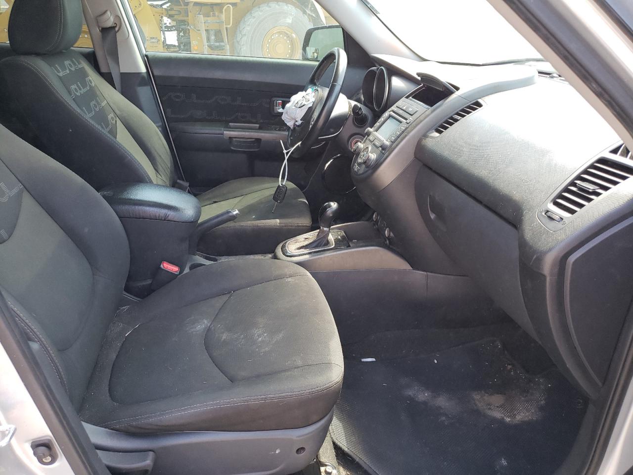 Photo 5 from auction – 2013 KIA SOUL + with VIN KNDJT2A6XD7575732