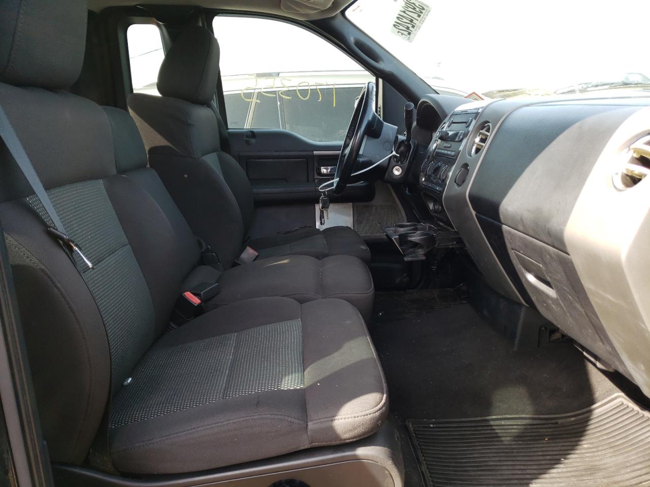 Photo 5 from auction – 2005 FORD F150 with VIN 1FTRF14535NA32761