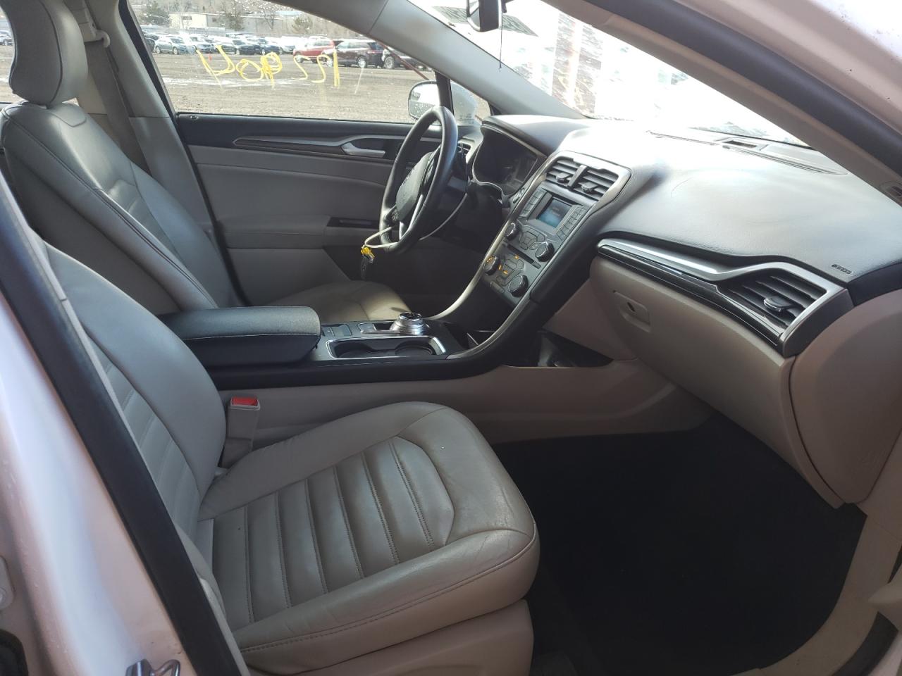 Photo 5 from auction – 2017 FORD FUSION SE with VIN 3FA6P0HDXHR115509