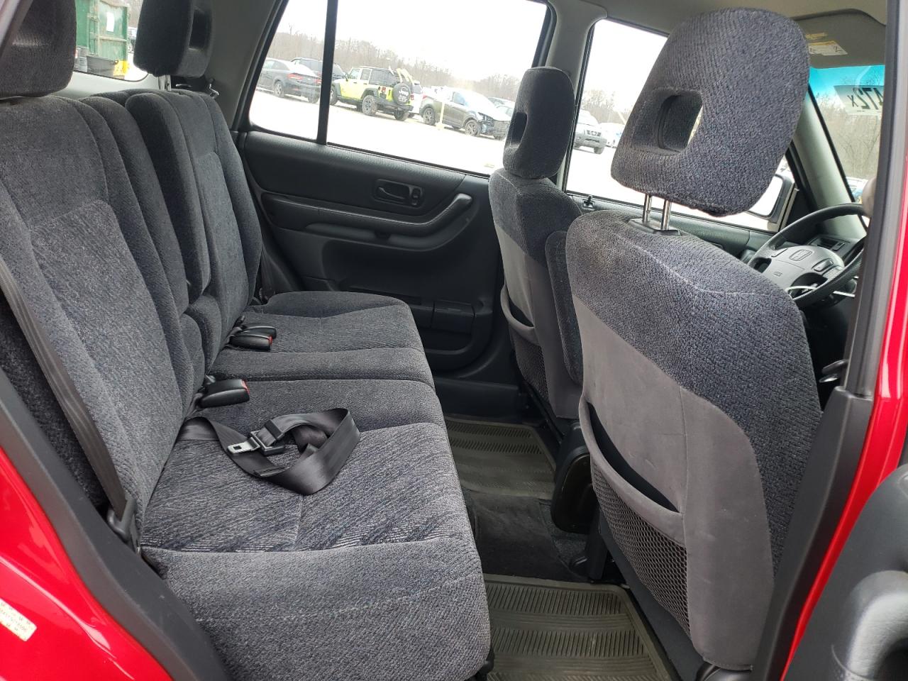 Photo 6 from auction – 2001 HONDA CR-V LX with VIN JHLRD28451S018596