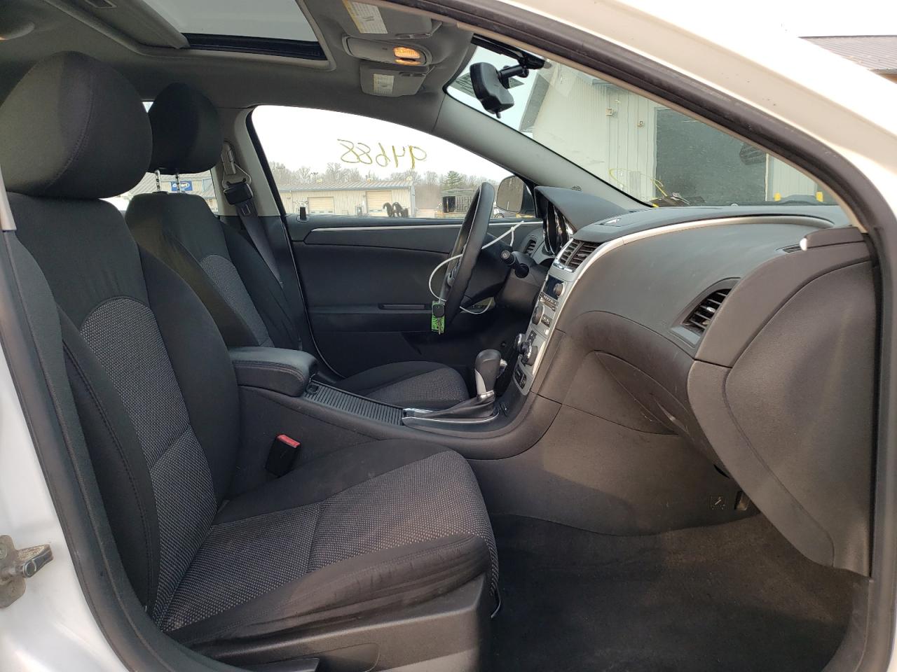 Photo 5 from auction – 2012 CHEVROLET MALIBU 1LT with VIN 1G1ZC5E08CF207881